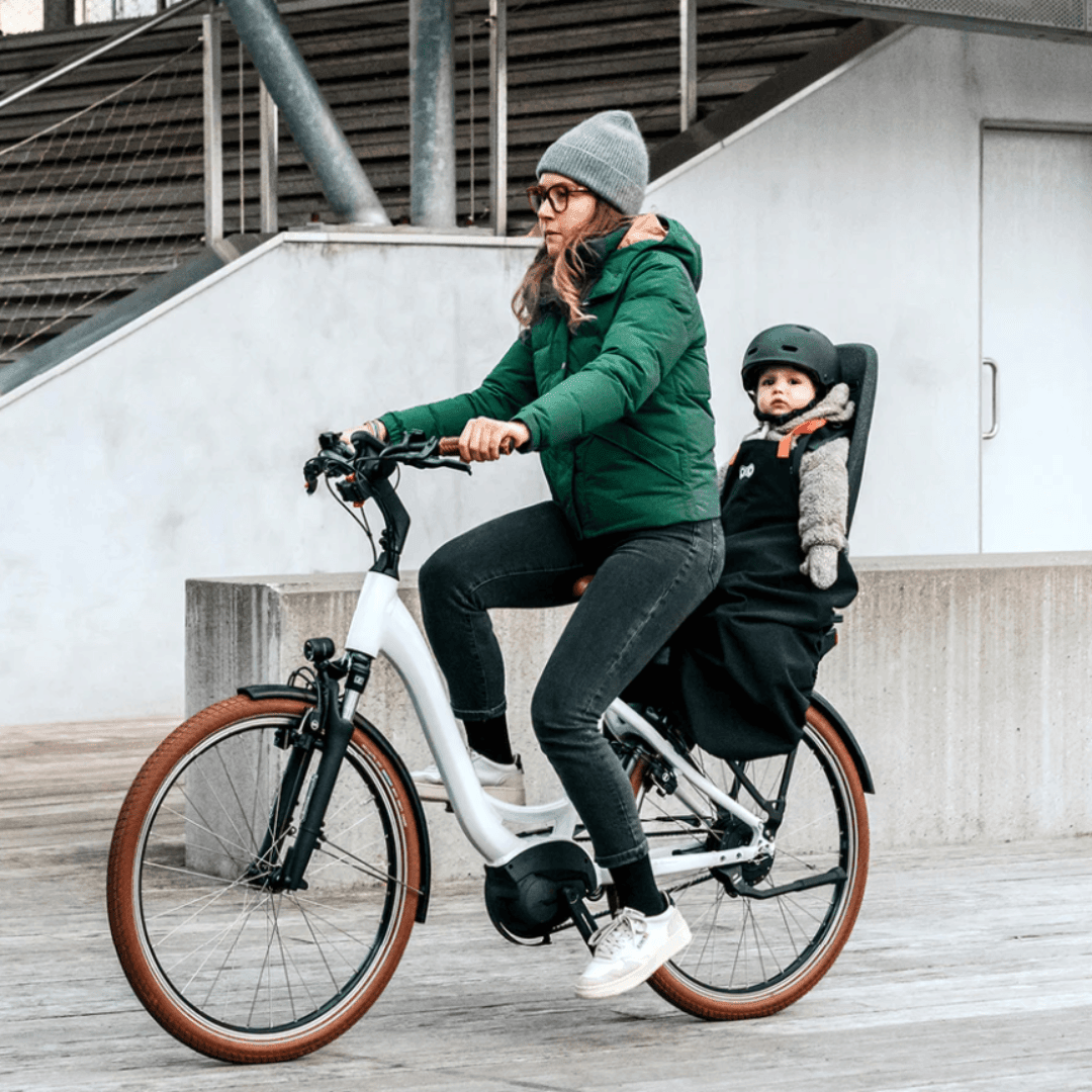 Quand le froid s'installe : rouler à vélo avec les enfants, bien au chaud